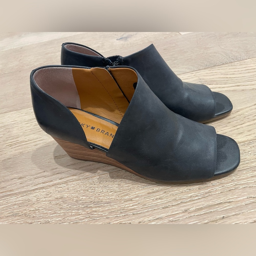 Lucky brand wedges/booties 6.5 M